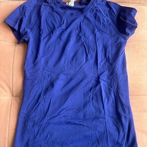 Athleta Momenum seamless tee